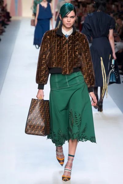 Look 23